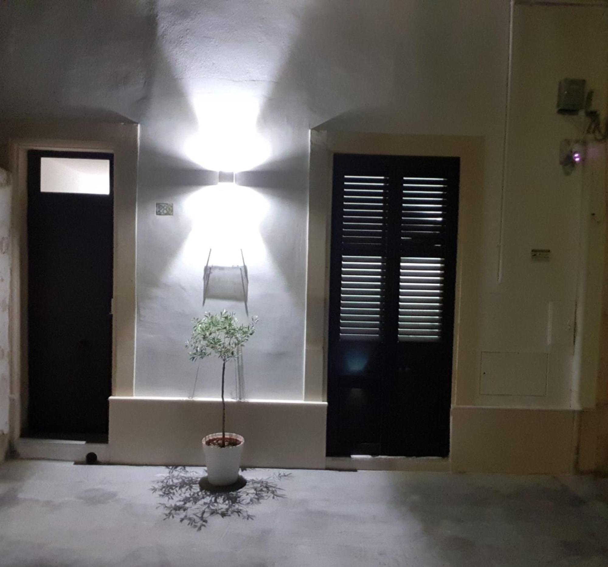 莱切Il Cortile Segreto - Con Parcheggio Privato公寓 外观 照片